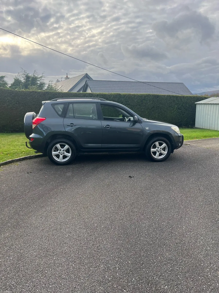 Toyota rav4 - Image 3