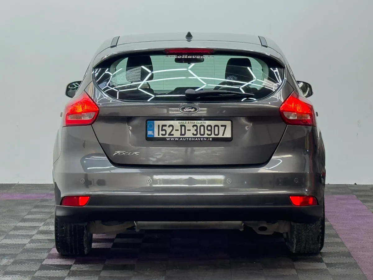 2015 Ford Focus 1.6 P, Automatic, Low kms - Image 5