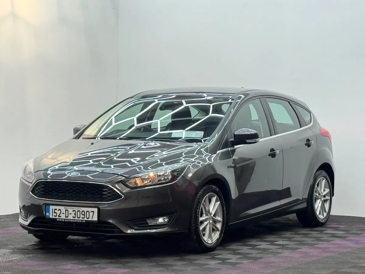 2015 Ford Focus 1.6 P, Automatic, Low kms - Image 3