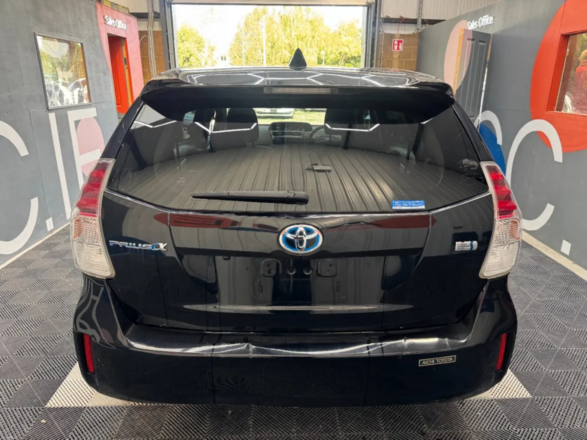 Toyota Prius TOYOTA PRIUS ALPHA 7 SEATER S TUNE BL - Image 4