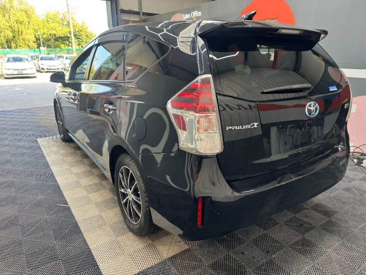 Toyota Prius TOYOTA PRIUS ALPHA 7 SEATER S TUNE BL - Image 5