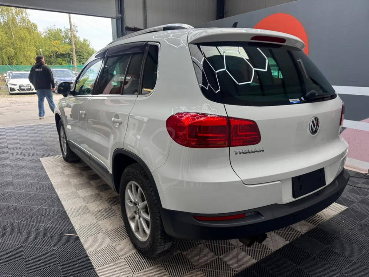 Volkswagen Tiguan 2015 VOLKSWAGEN TIGUAN LOUNGE 71 - Image 5