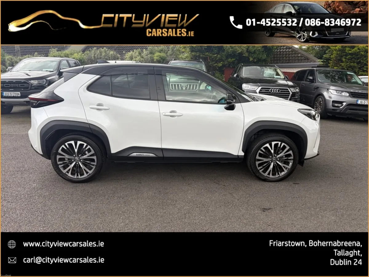 Toyota Yaris Cross HYBRID AUTO LOW MILAGE - Image 3