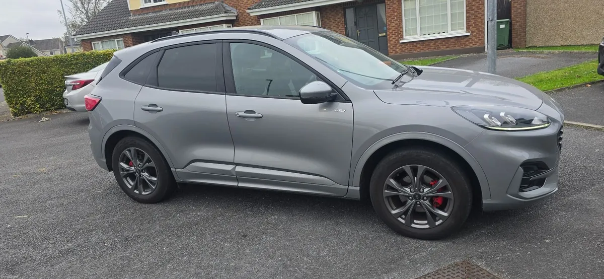 FORD KUGA 241 ST-LINE 2.5L PLUG IN HYBRID AUTO - Image 3