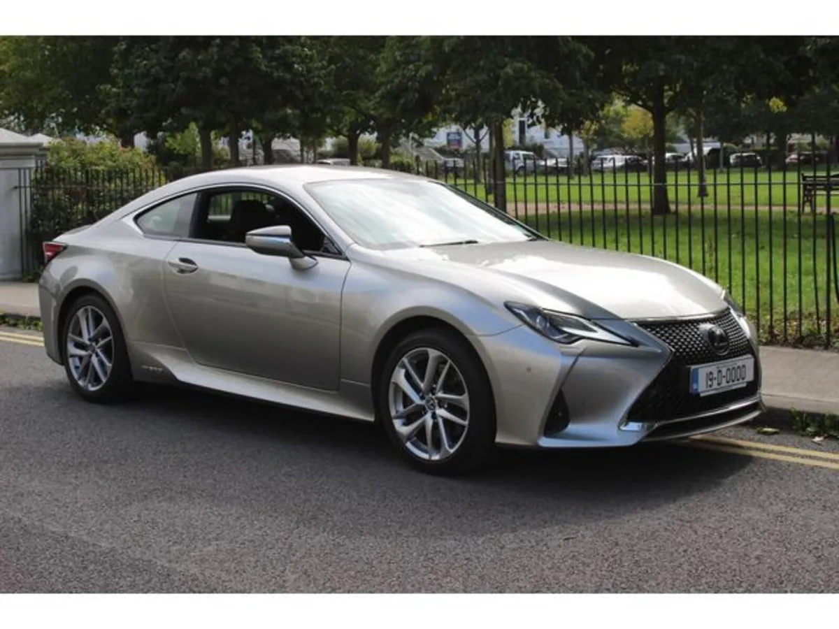 Lexus RC 300H Hybrid Coupe - Image 4