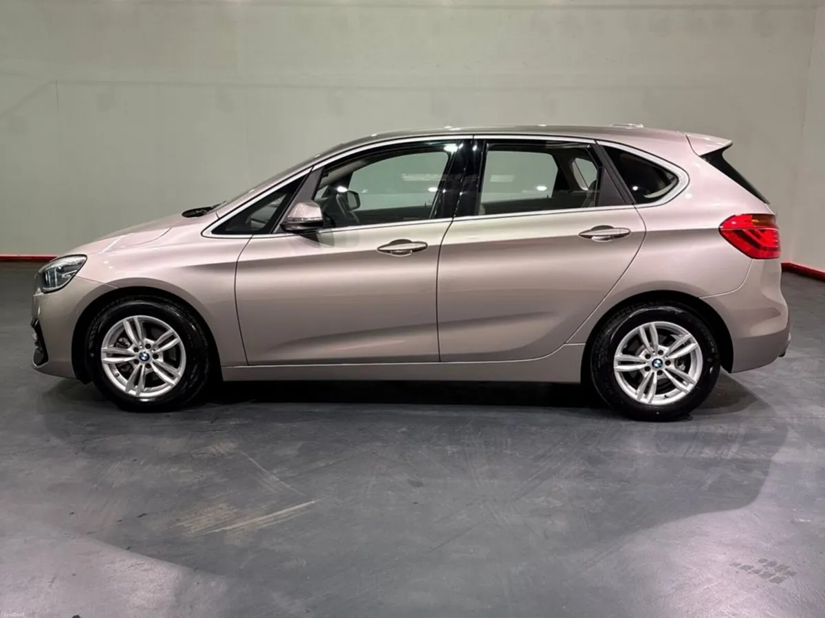 BMW 2-Series 1.5 AUTOMATIC LUXURY EDITION - FULL C - Image 6