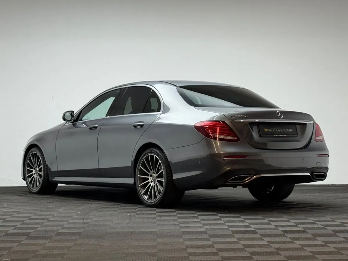 Mercedes-Benz E-Class E220D AMG LINE - Image 5