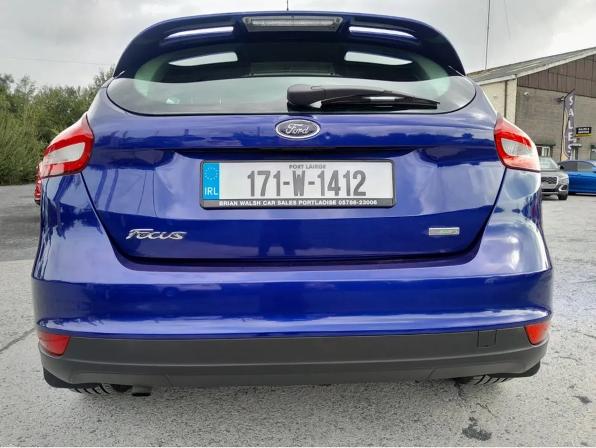 Ford Focus ZETEC 1.0 ECOBOOST 100PS 4DR - Image 5