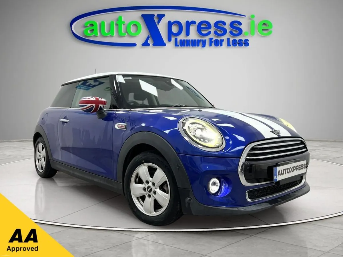 Mini Cooper 1.5 Automatic, Reversing camera - Image 1