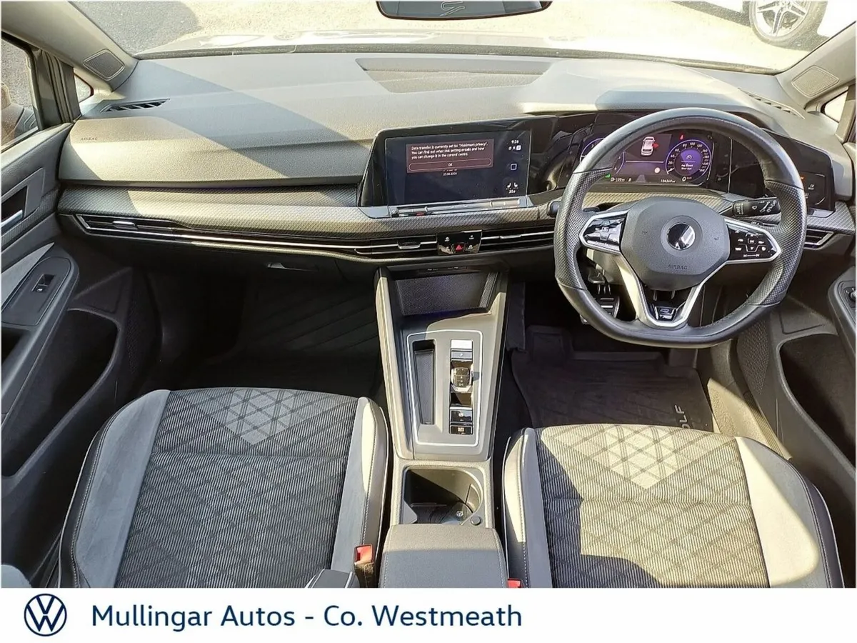 Volkswagen Golf R-Line 2.0 TDI 150HP DSG - Image 2
