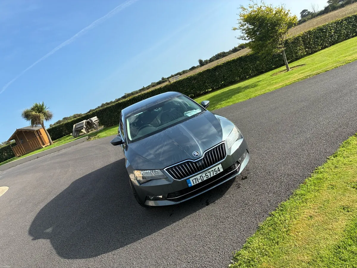 Skoda Superb - Image 1