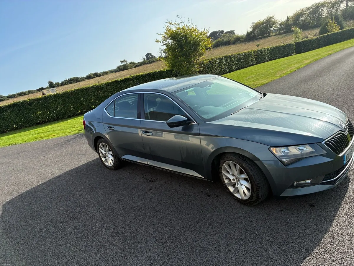 Skoda Superb - Image 4