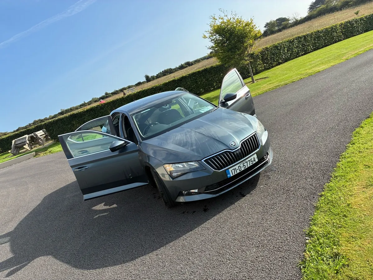 Skoda Superb - Image 6