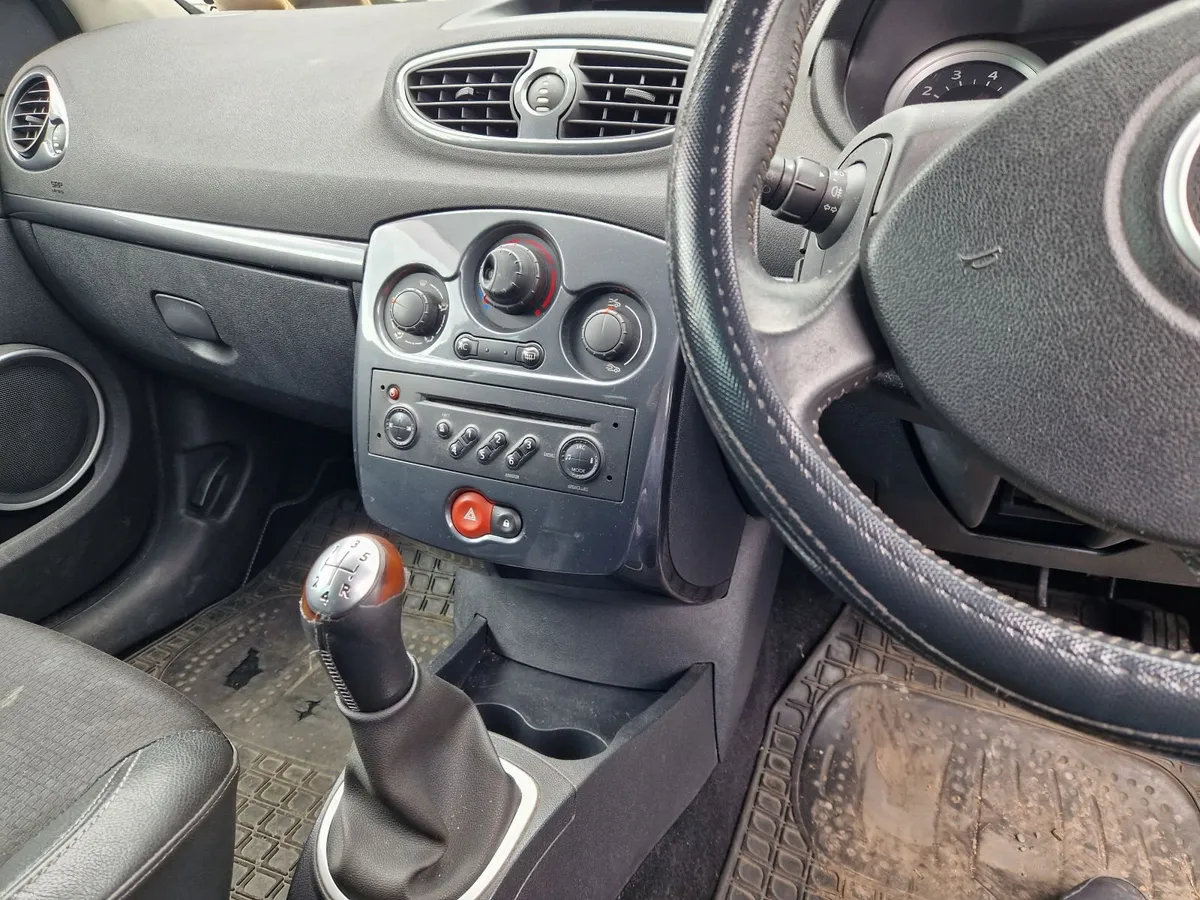 Renault Clio 2008 - Image 4