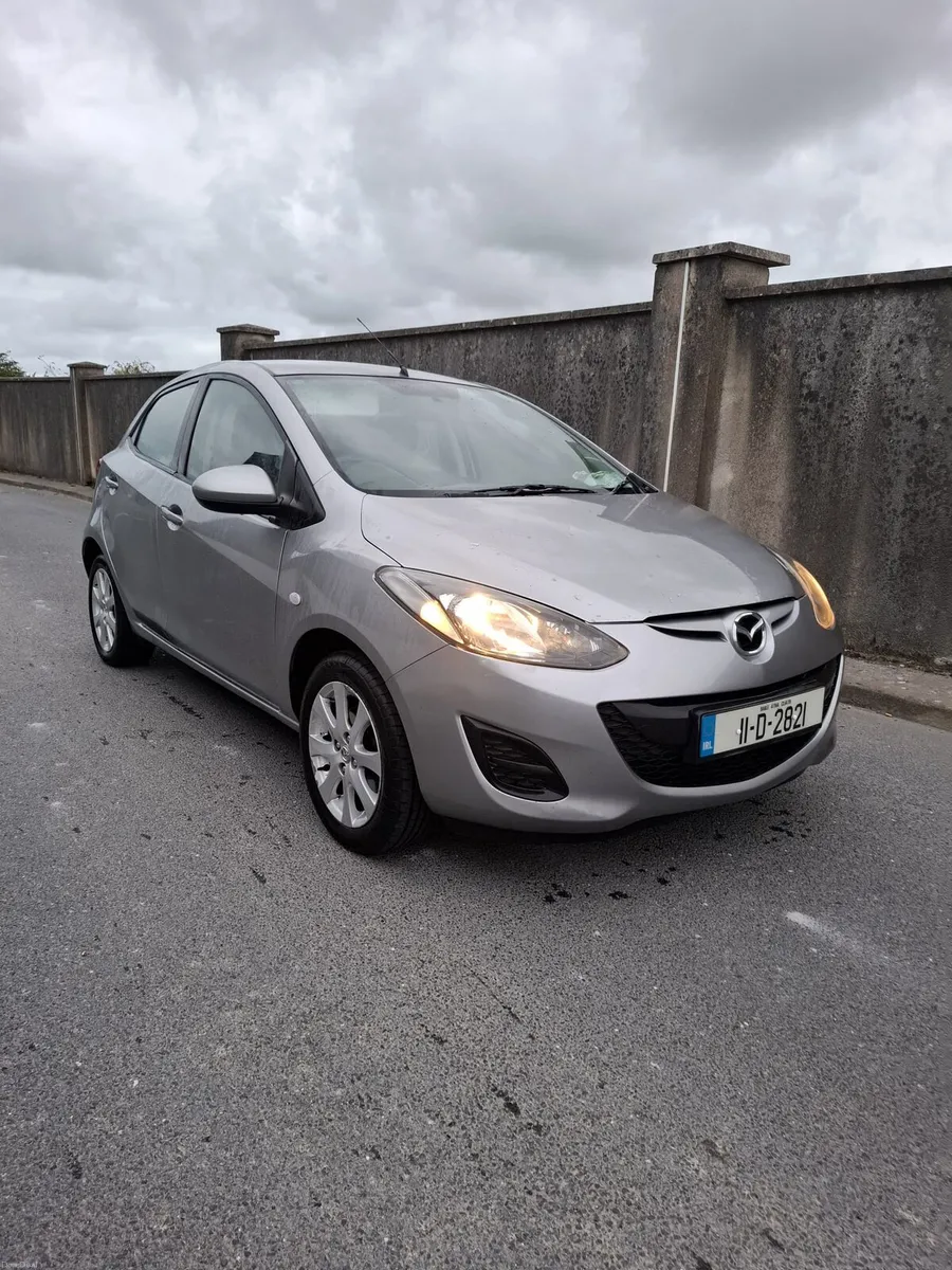 Mazda 2 - Image 2