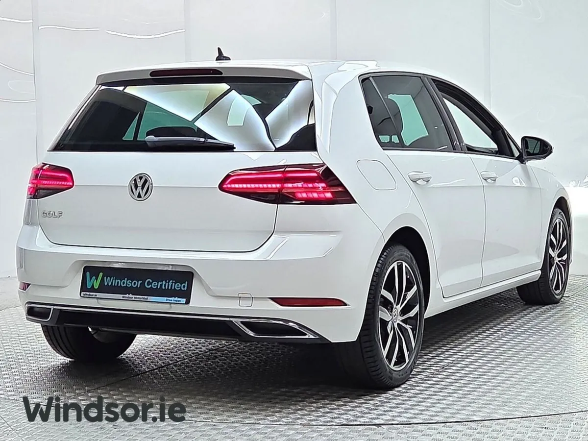 Volkswagen Golf 1.4 TSI Highline DSG - Image 2