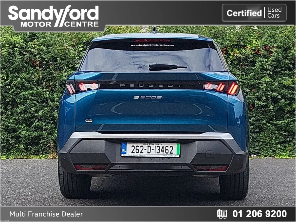 Peugeot 5008 262 EV 73kwh 210hp Allure**DEMO** - Image 6