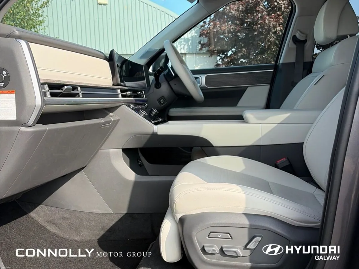 Hyundai Santa Fe 1.6 PHEV 4WD Premium - Image 5