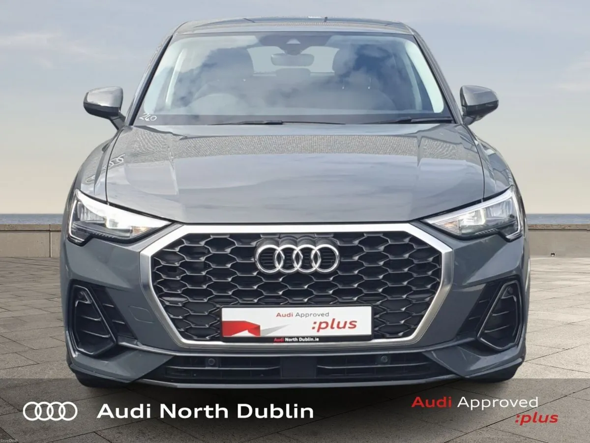Audi Q3 Q3 SB 35 TDI 150 S-T SE - Image 2
