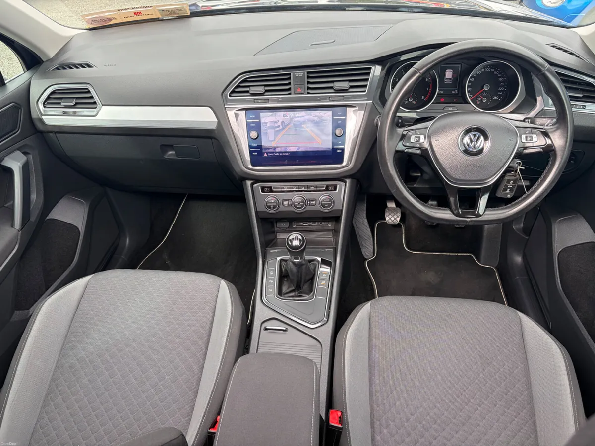 2019 VW TIGUAN CL 1.5TSI PAN ROOF LOW KMS - Image 2