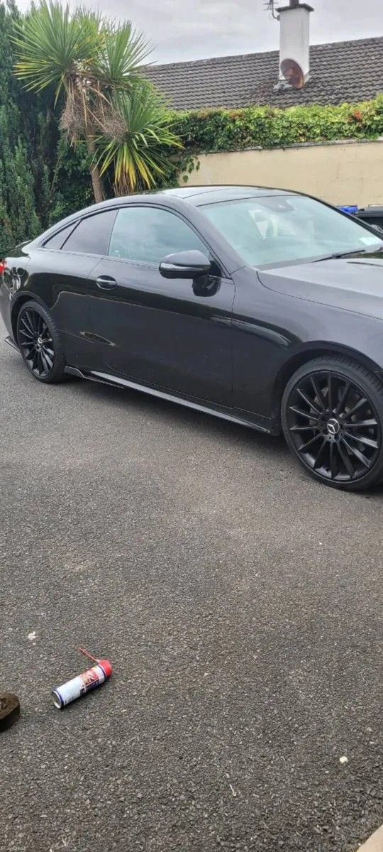 Mercedes-Benz E-Class 2017 - Image 2