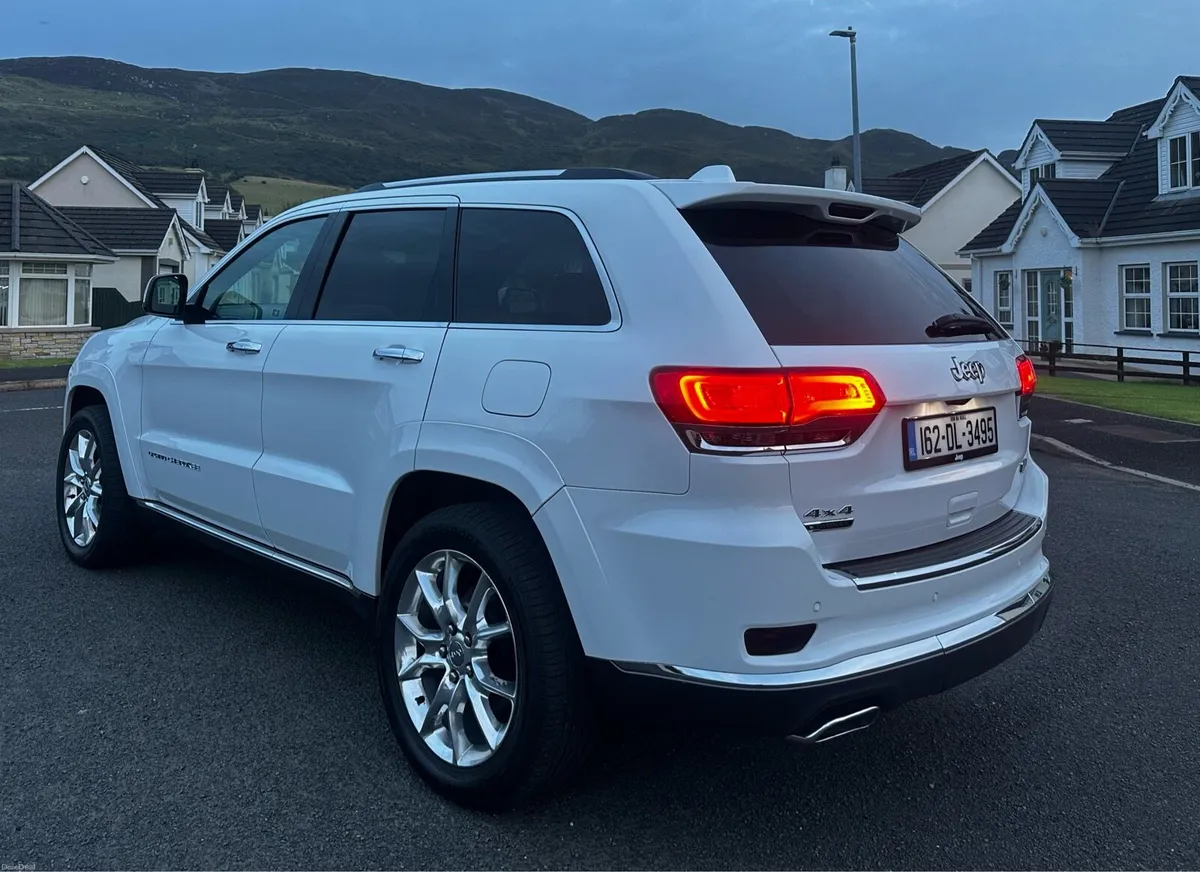 Jeep Grand Cherokee Summit - Image 4