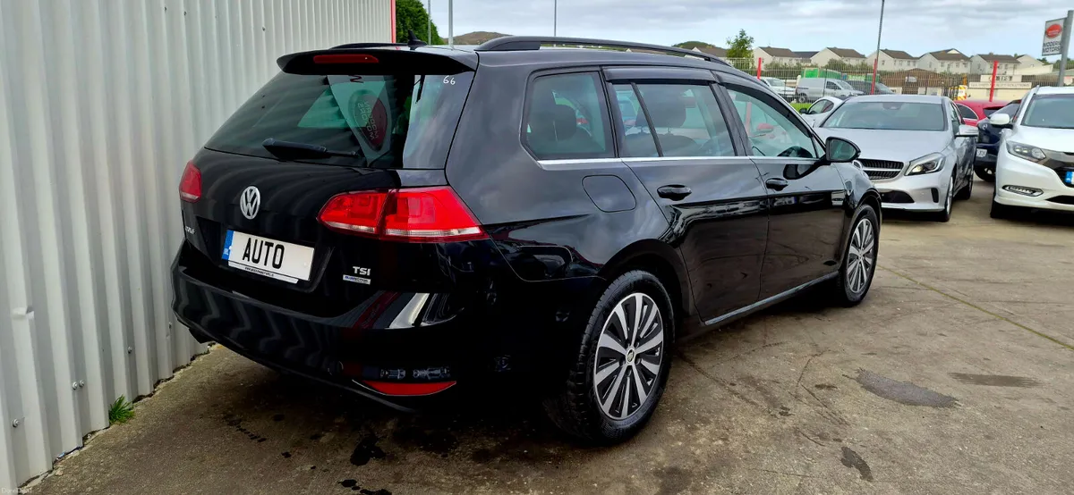 Volkswagen Golf estate auto 1.2 tsi very low kms - Image 6