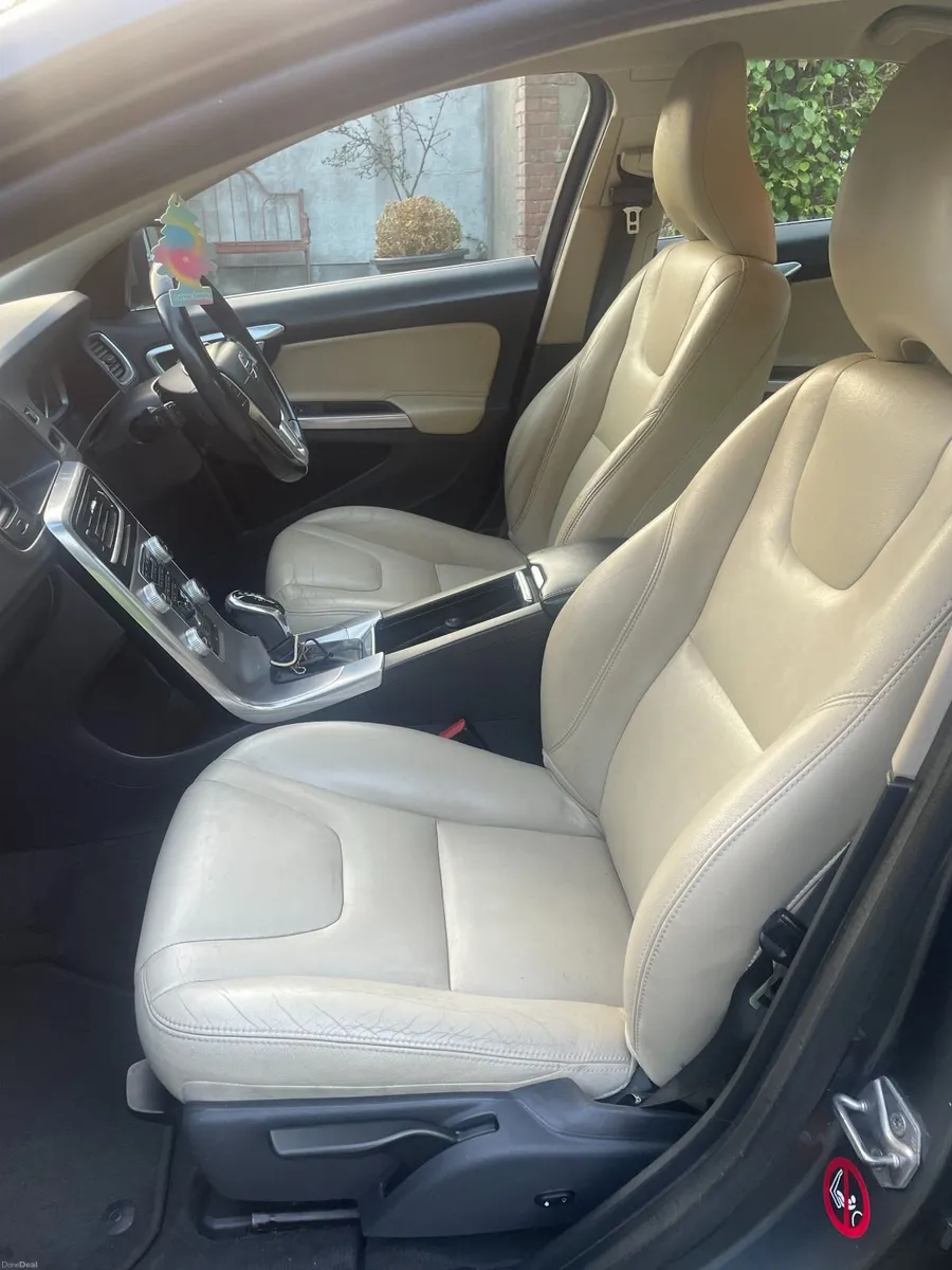 Volvo S60 2016 - Image 4