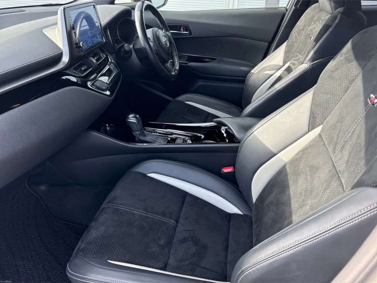 Toyota C-HR 1.8 Hybrid S-GR Sports (033210) - Image 4