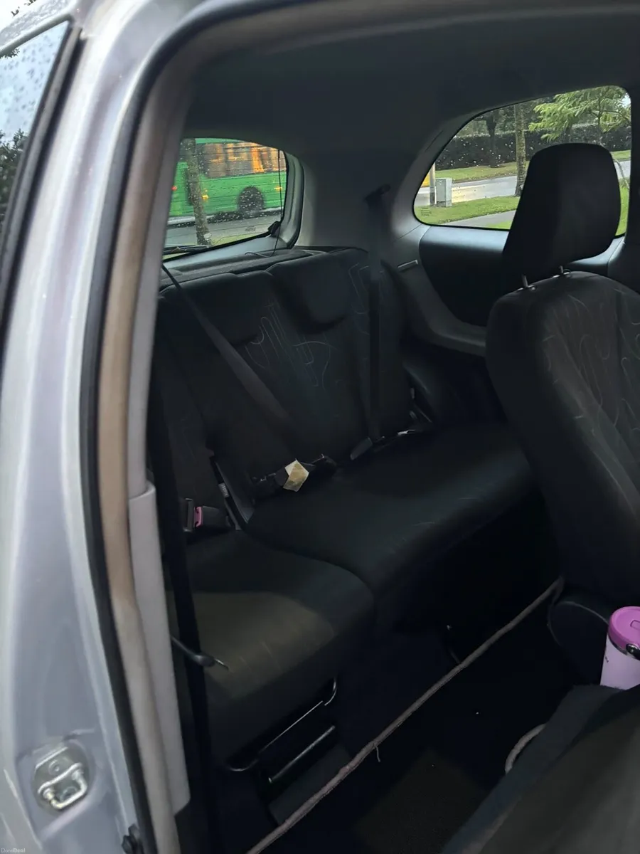 Toyota Yaris - Image 3