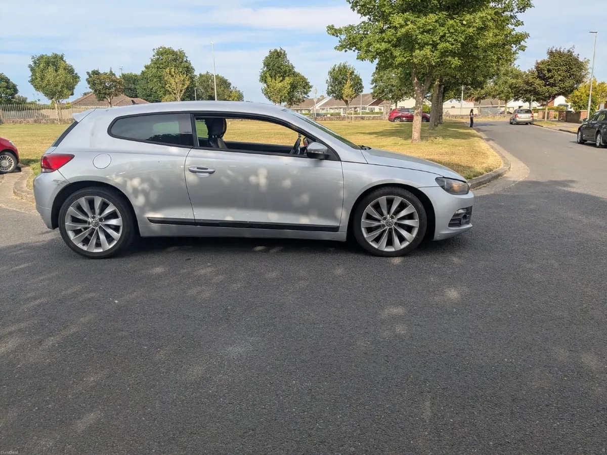 Volkswagen Scirocco 2010 - Image 6