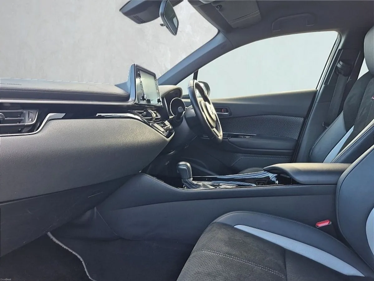 Toyota C-HR ** GR SPORT ** HYBRID ** TRINITY MOTOR - Image 6