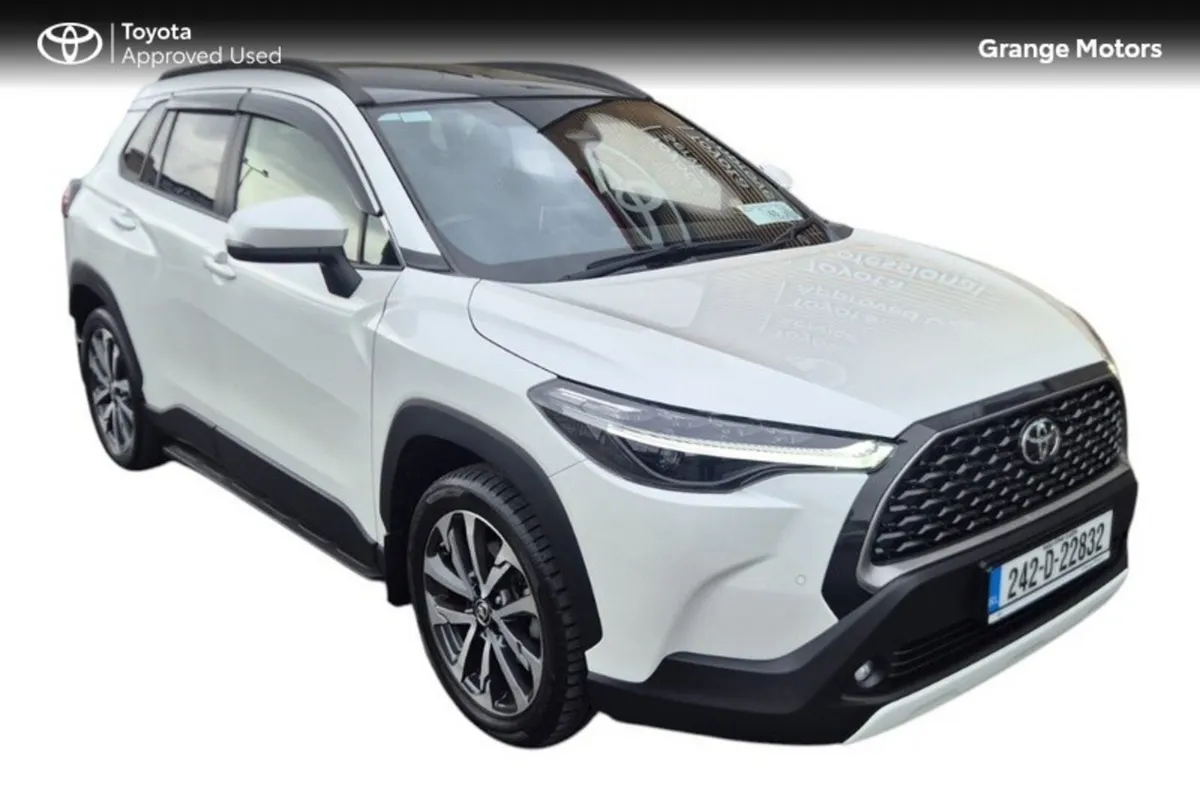 Toyota Corolla Cross 2.0LTR HYBRID SOL 5DR**EXTRAS - Image 1