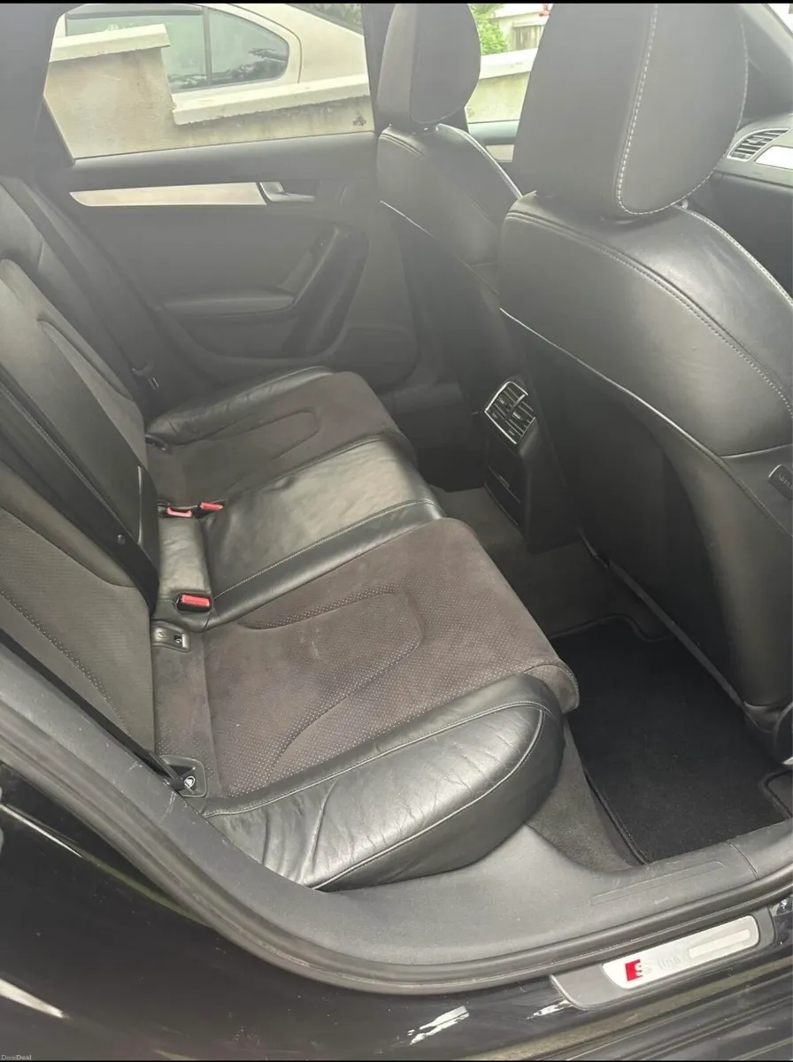 2010 Audi A4 - Image 6
