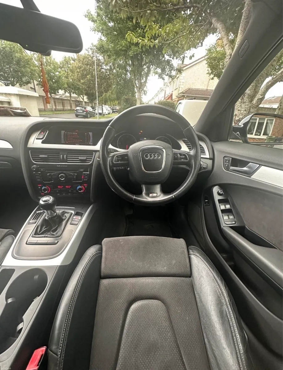 2010 Audi A4 - Image 4