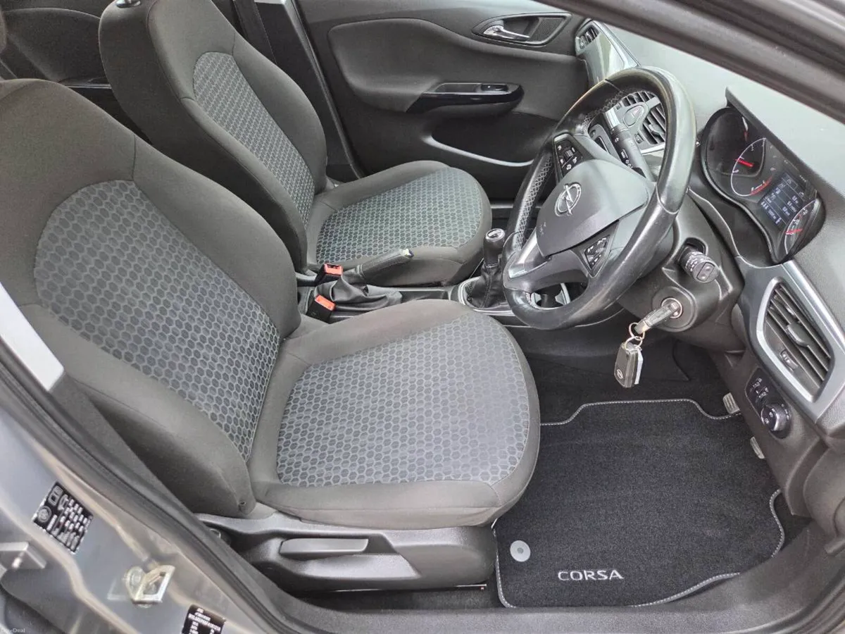 Very Low Mileage Opel Corsa 1.4 Excite - Image 5