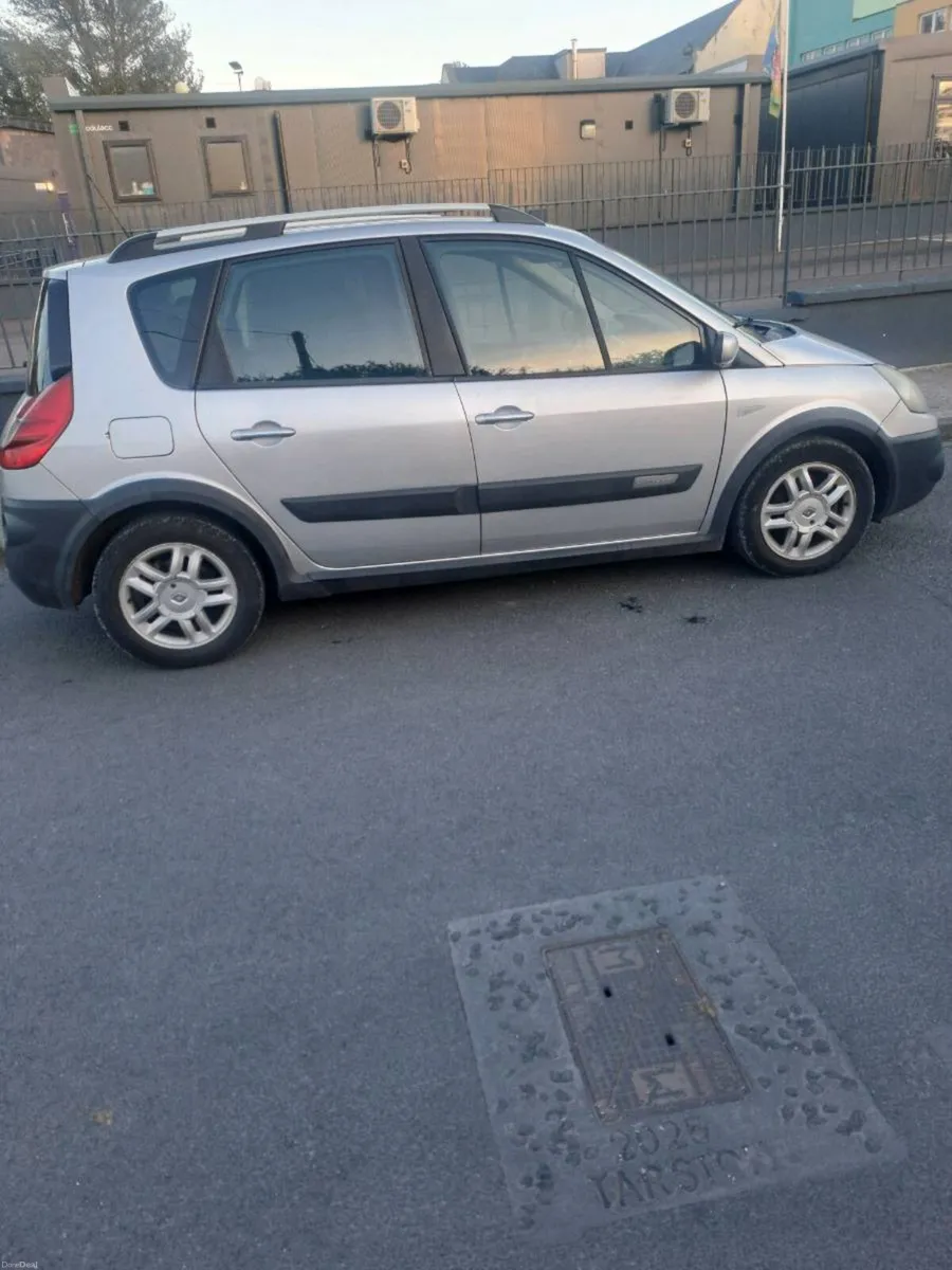 Car - Image 2