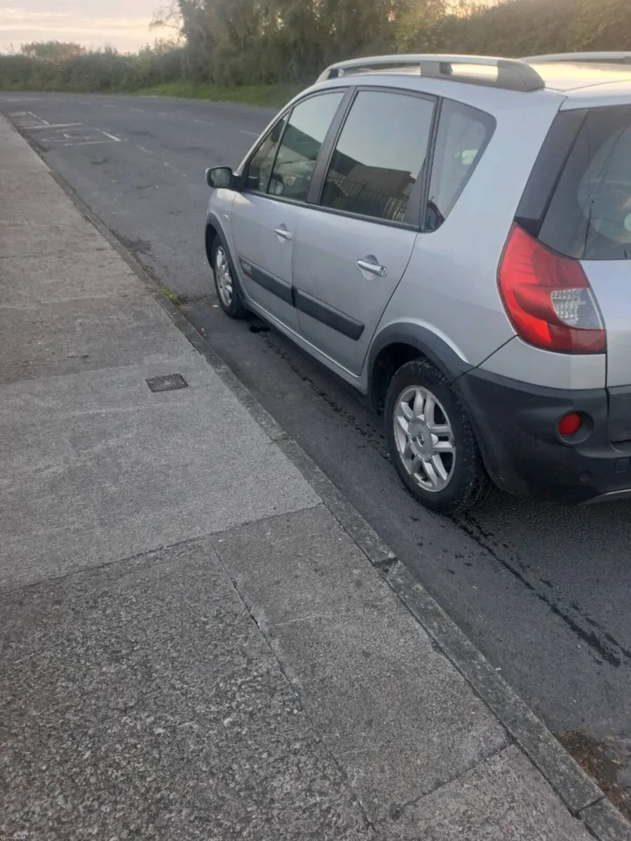 Car - Image 5