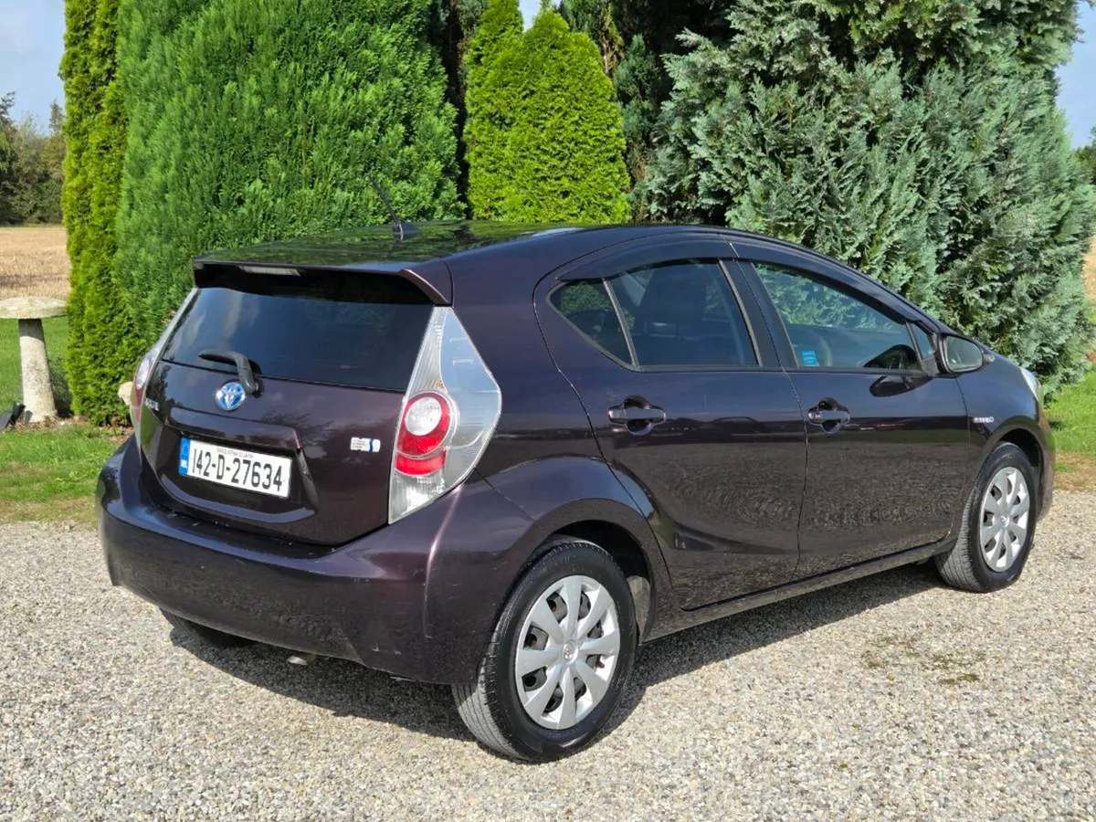 Very Low Mileage Toyota Aqua 1.5 Hybrid - Image 3