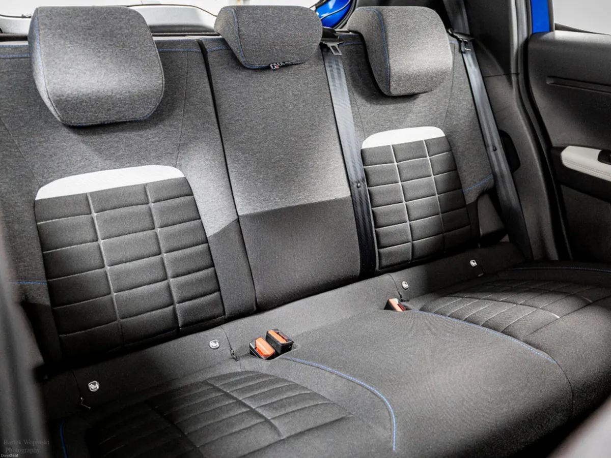 Citroen C3 Plus 1.2 Petrol 100HP - Image 4