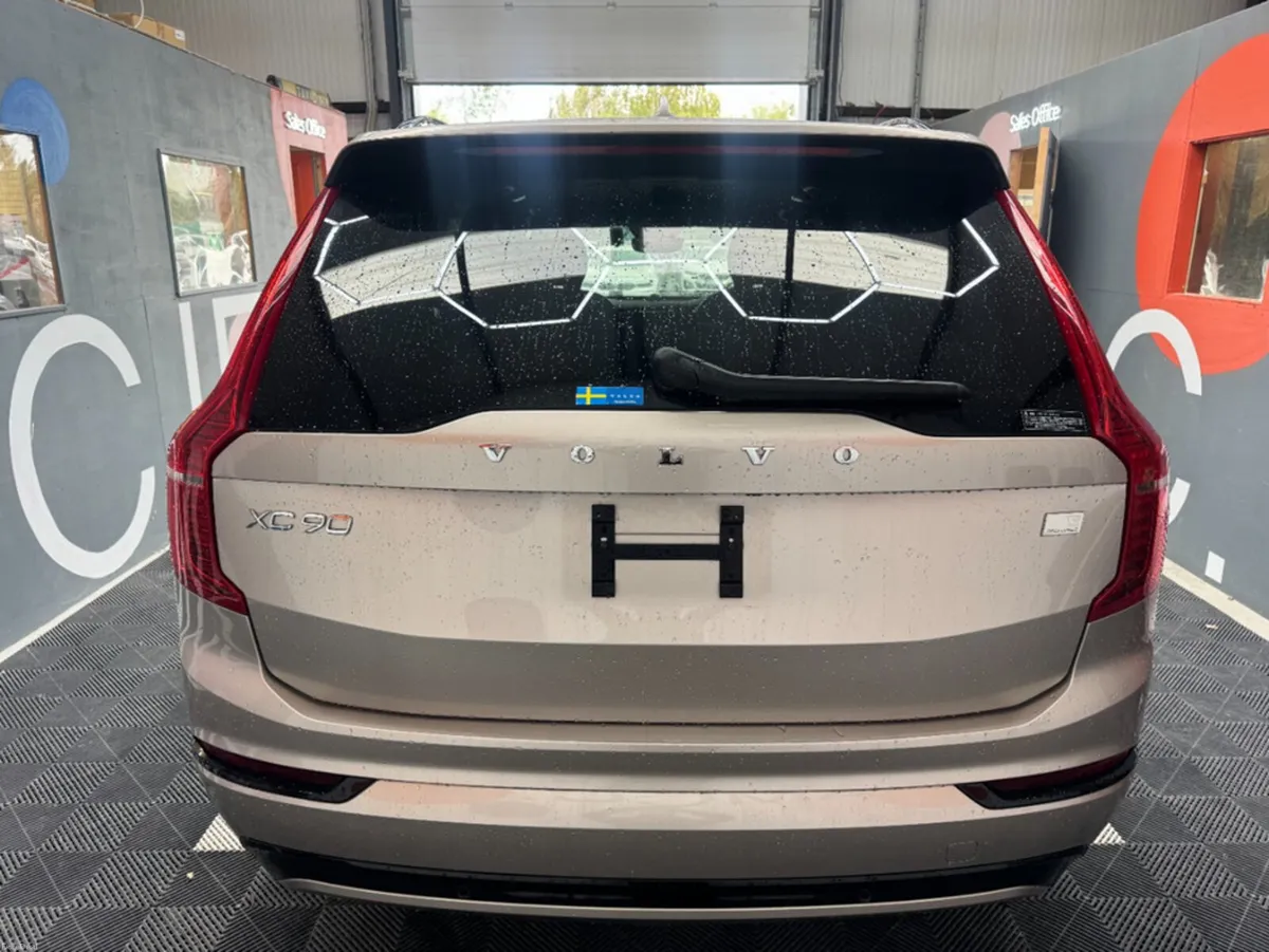 Volvo XC90 2023 VOLVO XC90 RECHARGE ULTIMATE T8 AW - Image 6