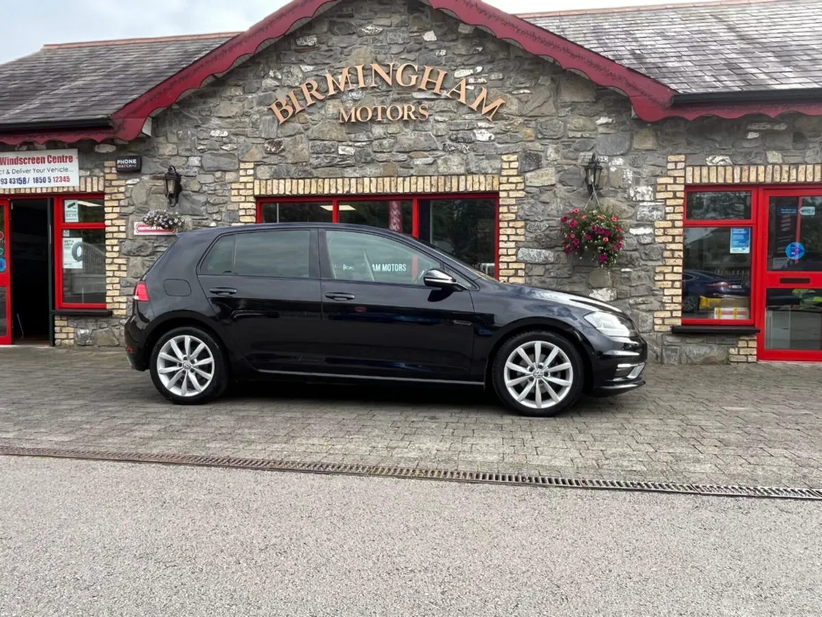 Volkswagen Golf 1.6 TDI GT BLUEMOTION 115PS 5DR - Image 6