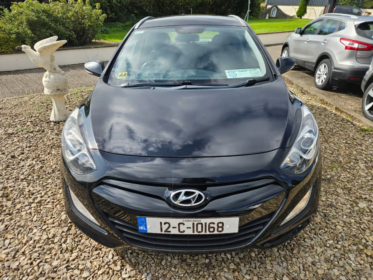 Hyundai i30 CROSSWAGON ELITE PLUS 4DR - Image 2