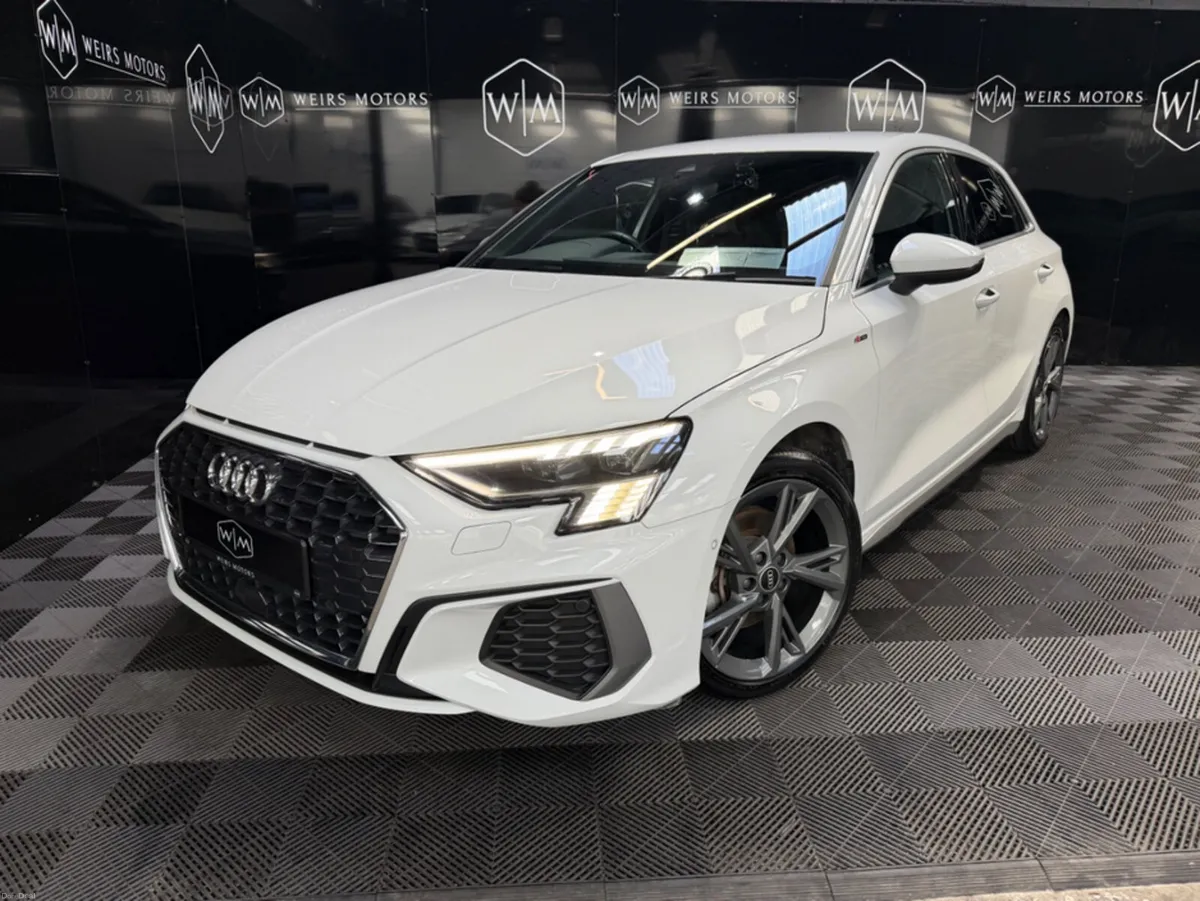Audi A3 S-LINE 30 TFSI //AUTOMATIC//SPORTSBACK//ON - Image 4