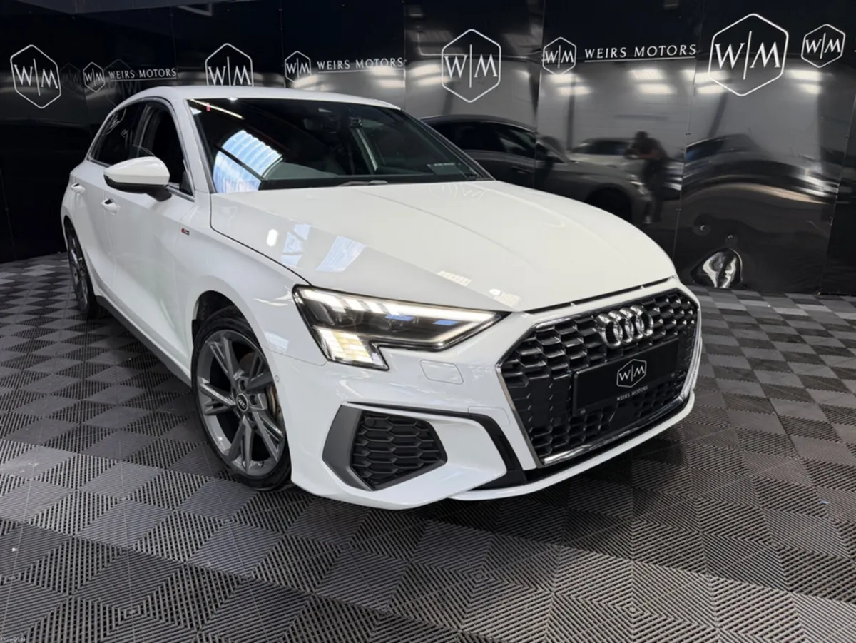 Audi A3 S-LINE 30 TFSI //AUTOMATIC//SPORTSBACK//ON - Image 5
