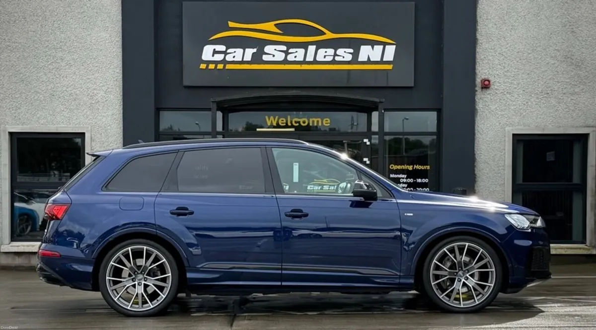 3.0 TDI V6 50 Black Edition SUV 5dr Diesel Tiptron - Image 3