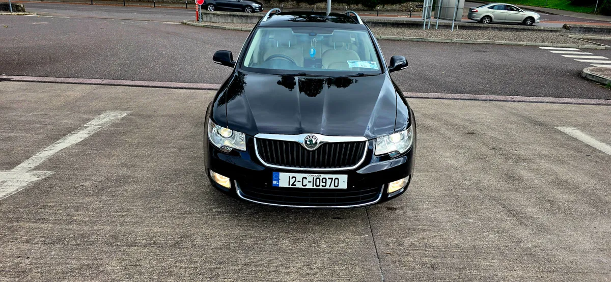 Skoda Superb High Spec Nct 02.2027 Tax 11.2026 - Image 3