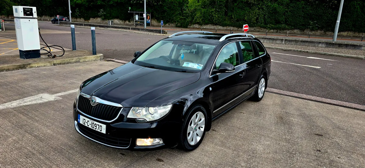 Skoda Superb High Spec Nct 02.2027 Tax 11.2026 - Image 5