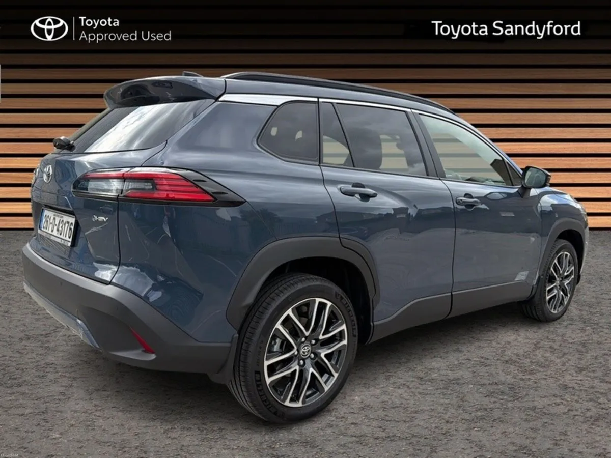 Toyota Corolla Cross SPORT 1.8 HYBRID // REAR CAME - Image 2