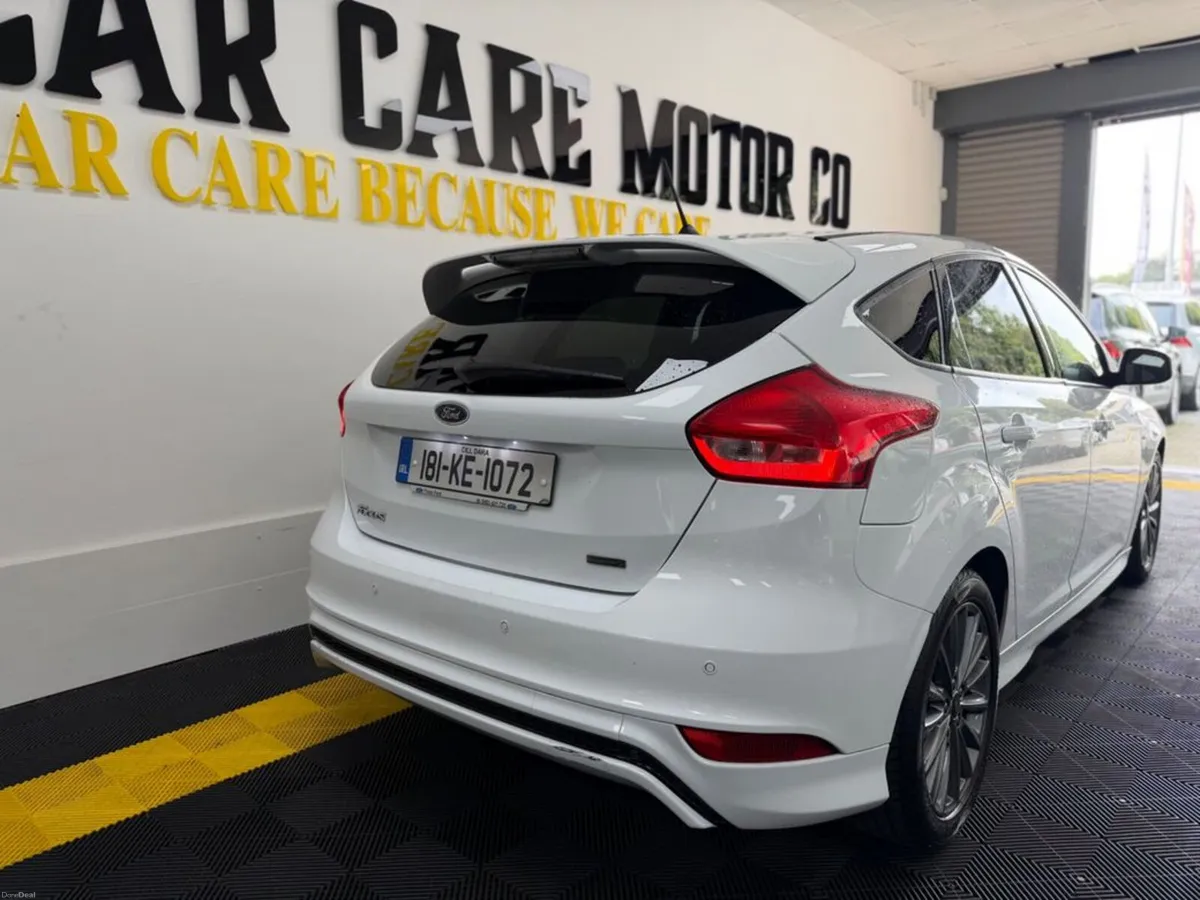 Ford Focus St-lin 1.0 Ecoboost 125PS 6SPD - Image 2